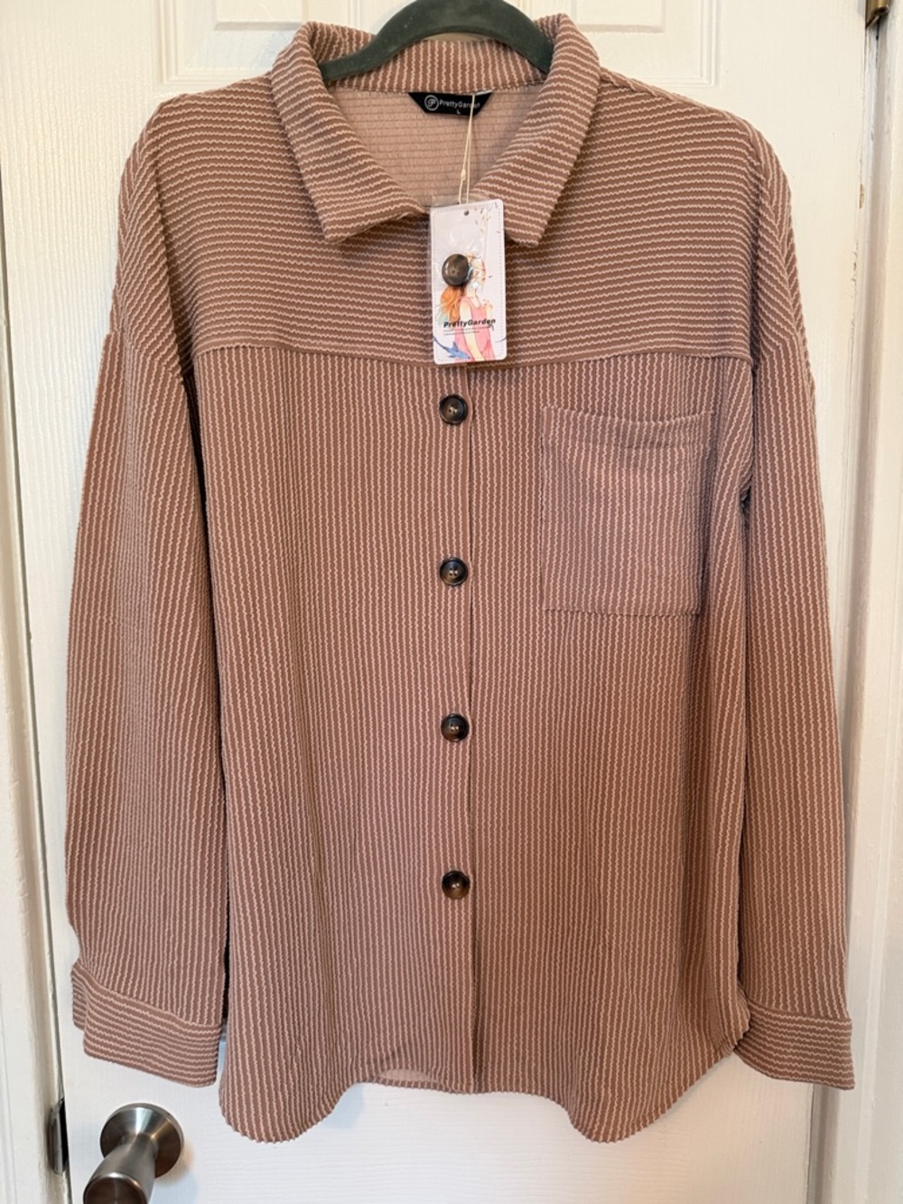 NWT Pretty Garden Button-Up Ribbed Long-Sleeve Shirt - Taupe